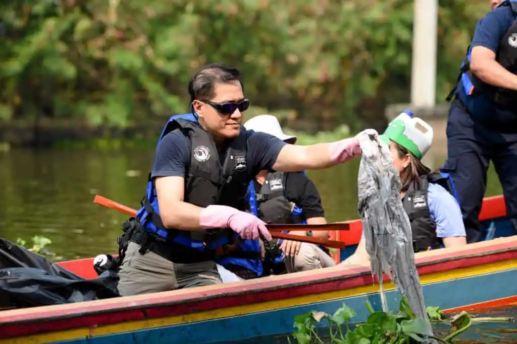 World Ocean Day “เราต้องลดการทำร้ายทะเลลงให้ได้” โดย.. วีระศักดิ์ โควสุรัตน์