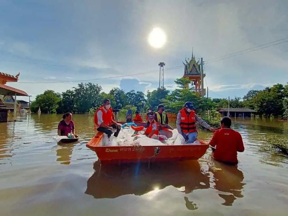 กรมป้องกันและบรรเทาสาธารณภัยรายงานยังคงมีพื้นที่ประสบอุทกภัย 17 จังหวัด ประสานเร่งช่วยเหลือผู้ประสบภัย