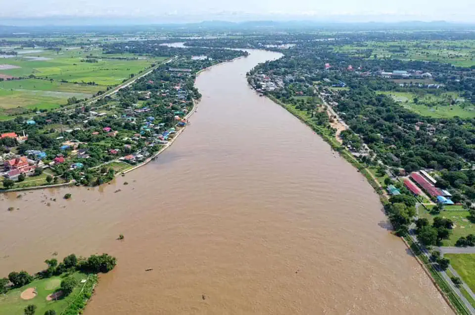 กรมชลประทานแจ้งสถานการณ์ลุ่มน้ำป่าสัก-เจ้าพระยาลดลงต่อเนื่อง แต่ยังเฝ้าระวังพายุ "ไลออนร็อก"