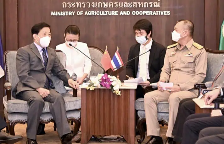 ‘อลงกรณ์’ วาง 3 กลยุทธ์ 7 มาตรการ รับมือฤดูผลิตผลไม้ล่วงหน้า จับมือ ‘ลาว’ ขนส่งทางรถไฟสายใหม่