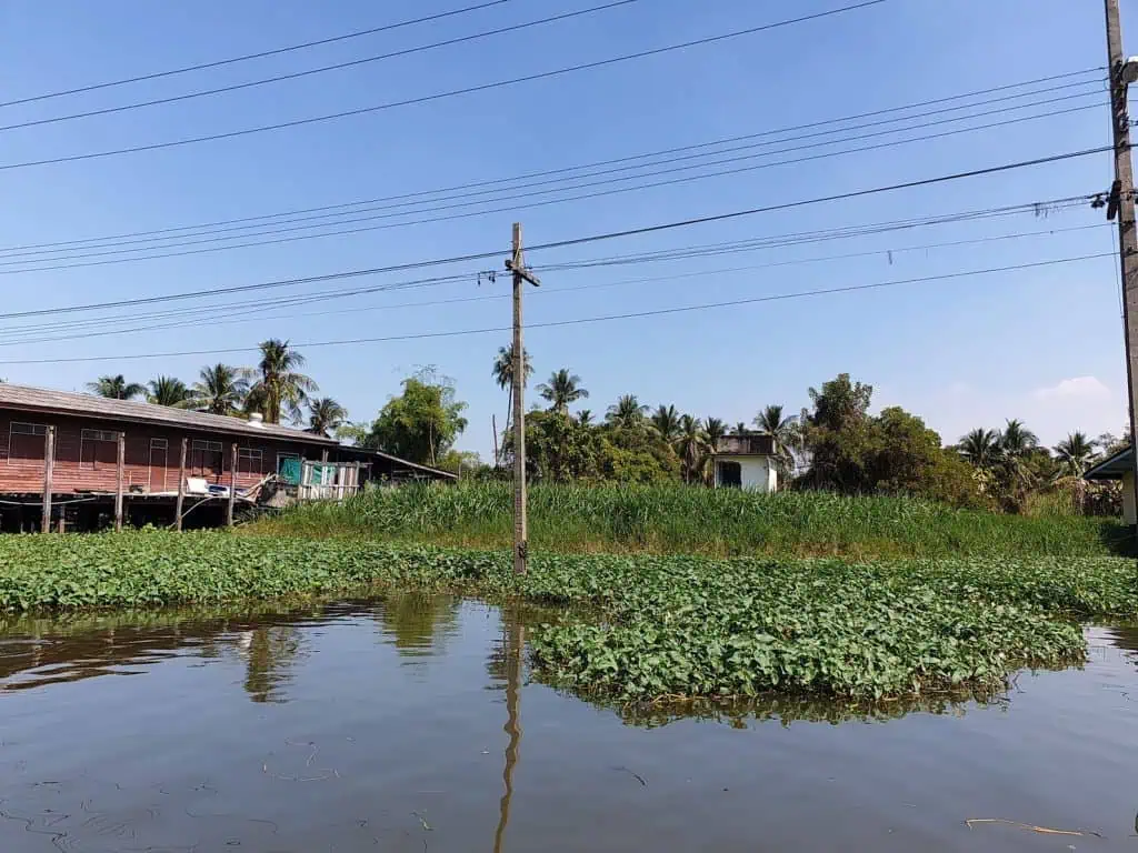 ทีมทูตอารยสถาปัตย์กรุงเทพฯล่องเรือนเส้นทางวัฒนธรรมเจ้าพระยาสายดั้งเดิม สัมผัสตำนานอันทรงเสน่ห์ผ่านวิถีชาวคลองอ้อมนนท์  : วีระศักดิ์ โควสุรัตน์