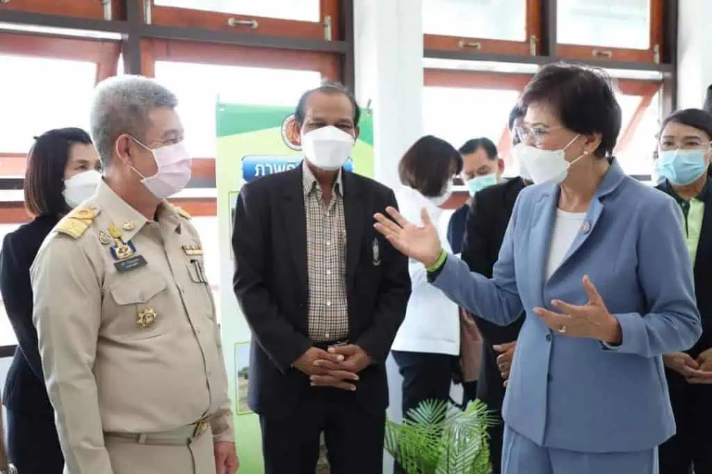 “คุณหญิงกัลยา” ลงพื้นที่โคราช ให้ความสำคัญโครงการบริหารจัดการน้ำโดยชุมชนฯ และนโยบาย Coding