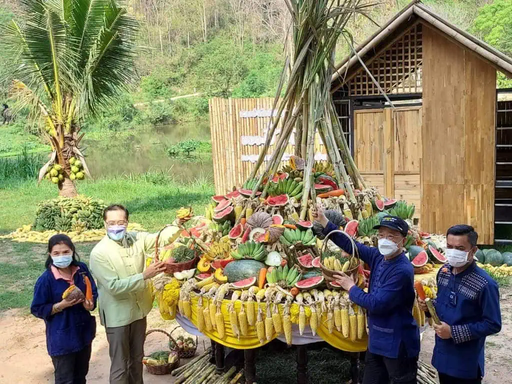 วีระศักดิ์ โควสุรัตน์ : โควิดยังขวิดช้างอย่างแรง