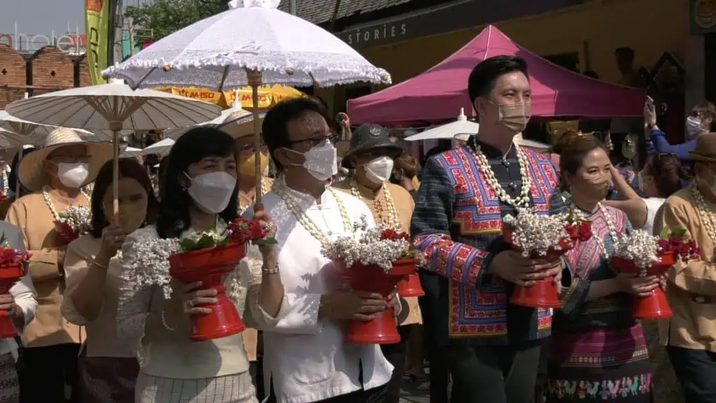 เชียงใหม่ จัดพิธีสรงน้ำพระพุทธสิหิงค์ และพระพุทธรูปสำคัญ เพื่อความเป็นสิริมงคล