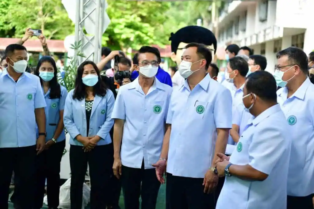 “อนุทิน ชาญวีรกูล”เปิดประชุมวิชาการกัญชาทางการแพทย์เขตสุขภาพที่ 11 มีคลินิกกัญชาทางการแพทย์ให้บริการ รวมทั้งใช้กัญชาขับเคลื่อนการท่องเที่ยวเชิงสุขภาพ