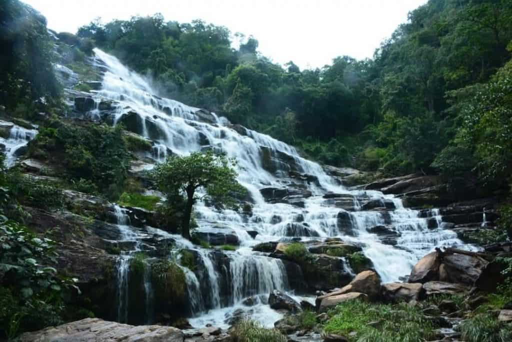 อช.ดอยอินทนนท์แจ้งปรับค่าบริการท่องเที่ยวมีผลตั้งแต่วันนี้ อช.ดอยอินทนนท์แจ้งปรับค่าบริการท่องเที่ยวมีผลตั้งแต่วันนี้