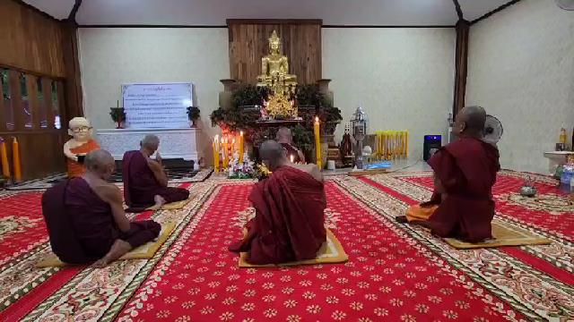 พระต่อโลงศพแจกฟรี ญาติโยมผู้ยากไร้ พระต่อโลงศพแจกฟรี ญาติโยมผู้ยากไร้