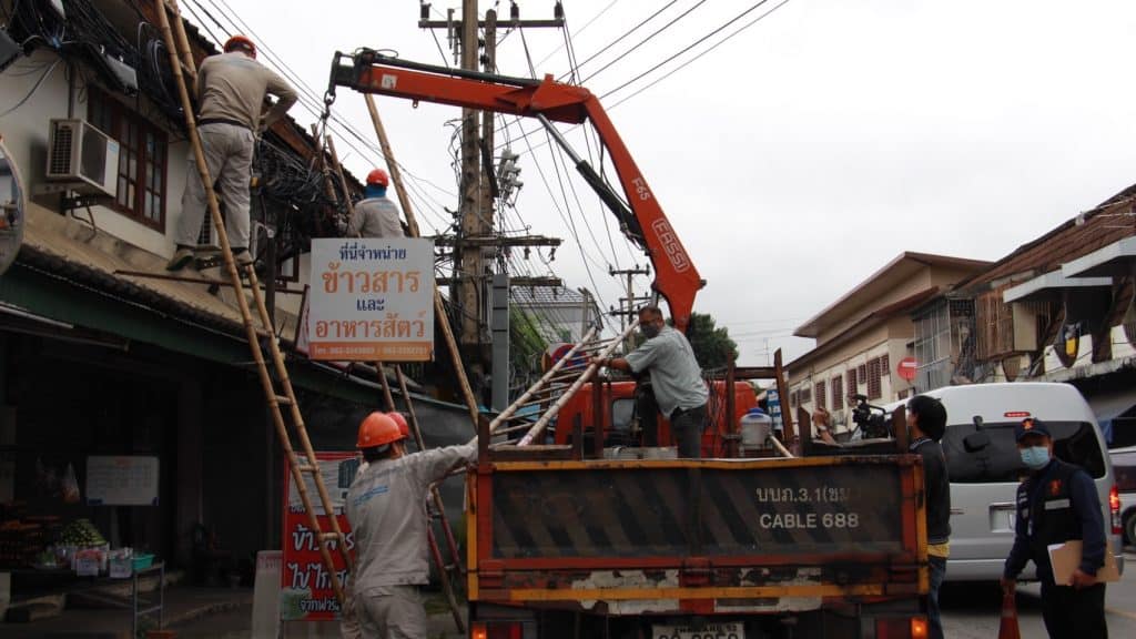 จัดระเบียบสายไฟ-สื่อสารเชียงใหม่ปรับปรุงภูมิทัศน์ให้สวยงาม จัดระเบียบสายไฟ-สื่อสารเชียงใหม่ปรับปรุงภูมิทัศน์ให้สวยงาม