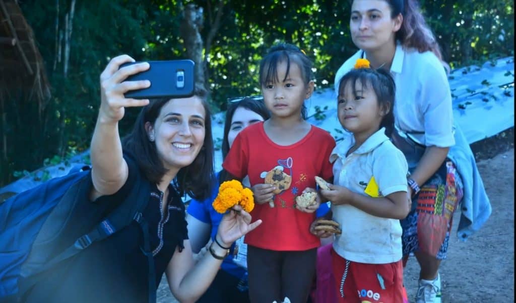 ดอยอินทนนท์คึกคัก ต่างชาติเที่ยวน้ำตก ชมวิถีชีวิตชาวบ้าน ดอยอินทนนท์คึกคัก ต่างชาติเที่ยวน้ำตก ชมวิถีชีวิตชาวบ้าน