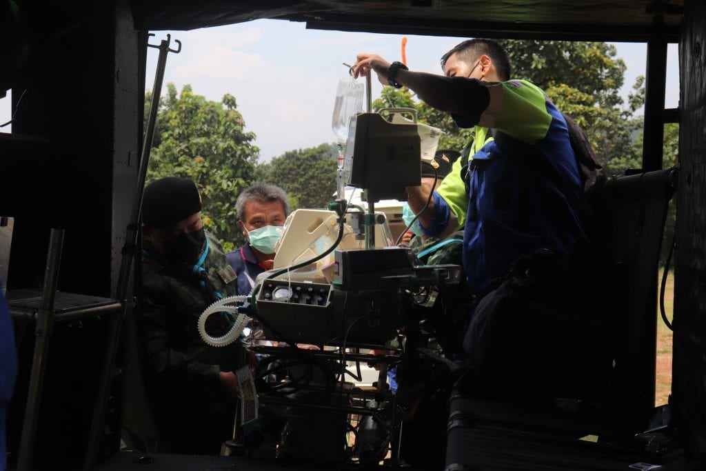 กองทัพบก ส่งป่วยทางอากาศยาน ช่วยเหลือ ปชช. ในทุกโอกาส กองทัพบก ส่งป่วยทางอากาศยาน ช่วยเหลือ ปชช. ในทุกโอกาส