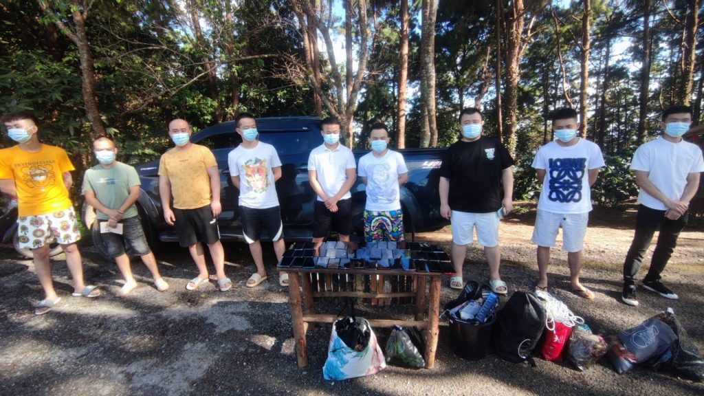 รวบกำนัน ขนแก๊งคอลเซ็นเตอร์!! ผาเมืองสกัด 9 ผู้ลักลอบเข้าเมือง รวบกำนัน ขนแก๊งคอลเซ็นเตอร์!! ผาเมืองสกัด 9 ผู้ลักลอบเข้าเมือง