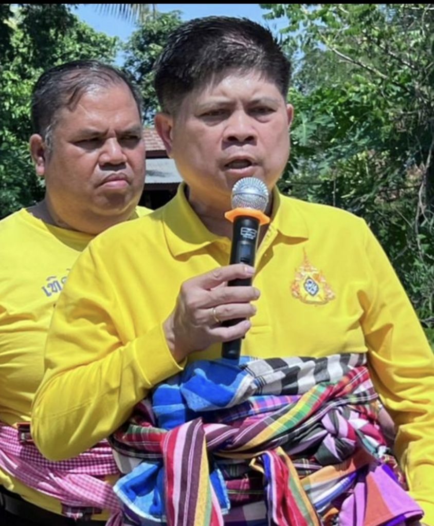 “แรมโบ้” ขอบคุณชาวปักษ์ใต้ที่ยังรักสนับสนุนนายกฯ ผลสำรวจ “นิด้าโพล”ความเห็นประชาชนส่วนใหญ่ เชื่อว่าไม่ใช่เฉพาะภาคใต้ คนภาคอื่นก็ไว้วางใจเช่นกัน “แรมโบ้” ขอบคุณชาวปักษ์ใต้ที่ยังรักสนับสนุนนายกฯ ผลสำรวจ “นิด้าโพล”ความเห็นประชาชนส่วนใหญ่ เชื่อว่าไม่ใช่เฉพาะภาคใต้ คนภาคอื่นก็ไว้วางใจเช่นกัน