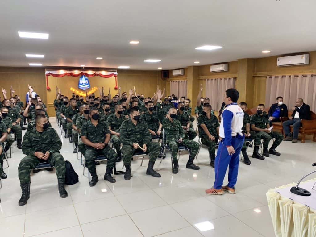 กองทัพบกใส่ใจ ขับรถได้ มีใบขับขี่ ปี 2565 กองทัพบกใส่ใจ ขับรถได้ มีใบขับขี่ ปี 2565