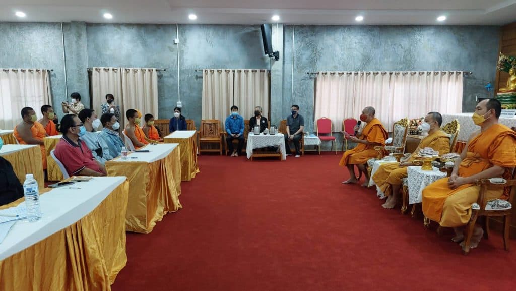 พระช่วยชาวบ้าน ติดค้างค่าไฟ หาพลังงานทางเลือกร่วมกับมช. พระช่วยชาวบ้าน ติดค้างค่าไฟ หาพลังงานทางเลือกร่วมกับมช.