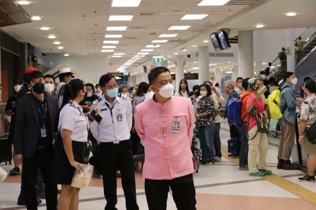 "ยี่เป็ง"เชียงใหม่คึกคัก ท่าอากาศยานรับนักท่องเที่ยววันละ 2 หมื่นคน "ยี่เป็ง"เชียงใหม่คึกคัก ท่าอากาศยานรับนักท่องเที่ยววันละ 2 หมื่นคน