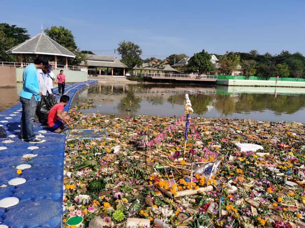 ซากกระทง "ยี่เป็ง" เชียงใหม่ คาดทะลุกว่า 25 ตัน ซากกระทง "ยี่เป็ง" เชียงใหม่ คาดทะลุกว่า 25 ตัน