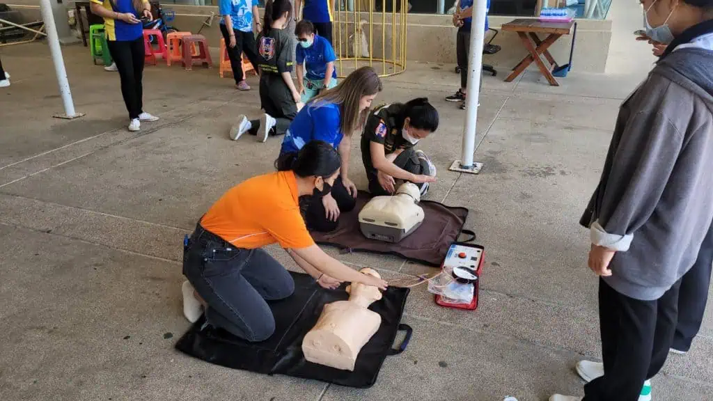 สมาคมกุศลสงเคราะห์เชียงใหม่ อบรมทำ CPR ใช้เครื่อง AED เพิ่มทางรอดผู้ป่วย