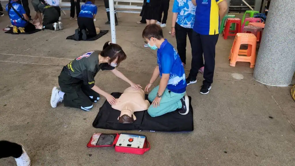 สมาคมกุศลสงเคราะห์เชียงใหม่ อบรมทำ CPR ใช้เครื่อง AED เพิ่มทางรอดผู้ป่วย