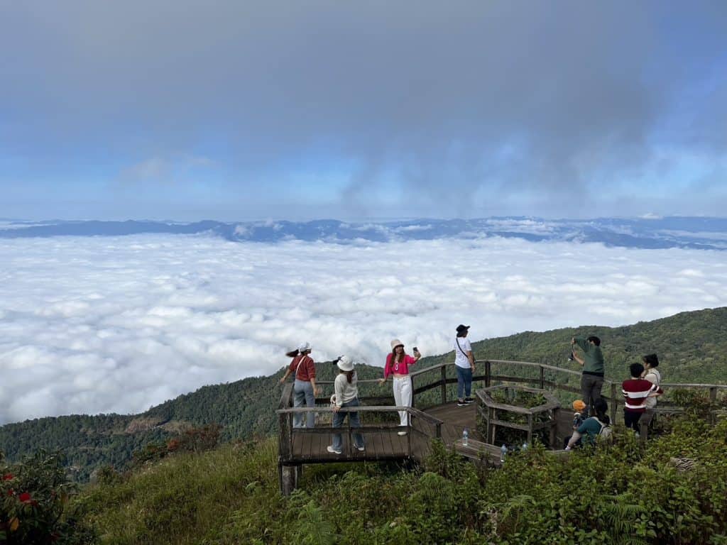 อานิสงส์"เอเปค" คนกรุงแห่เที่ยวเชียงใหม่คึกคัก อานิสงส์"เอเปค" คนกรุงแห่เที่ยวเชียงใหม่คึกคัก