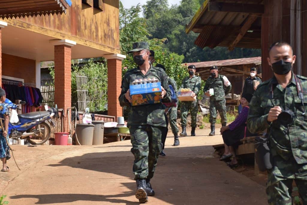 พล.ร.7 นำน้องทหารใหม่ เยี่ยมญาติในพื้นที่ห่างไกล พล.ร.7 นำน้องทหารใหม่ เยี่ยมญาติในพื้นที่ห่างไกล