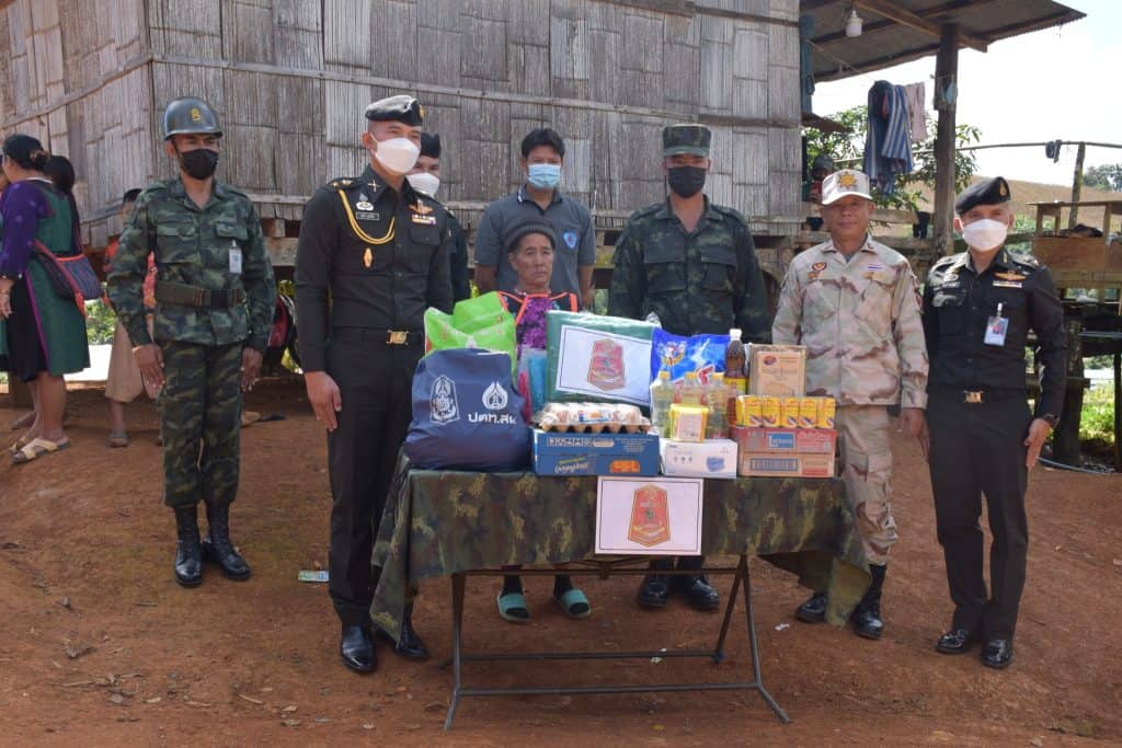 พล.ร.7 นำน้องทหารใหม่ เยี่ยมญาติในพื้นที่ห่างไกล พล.ร.7 นำน้องทหารใหม่ เยี่ยมญาติในพื้นที่ห่างไกล