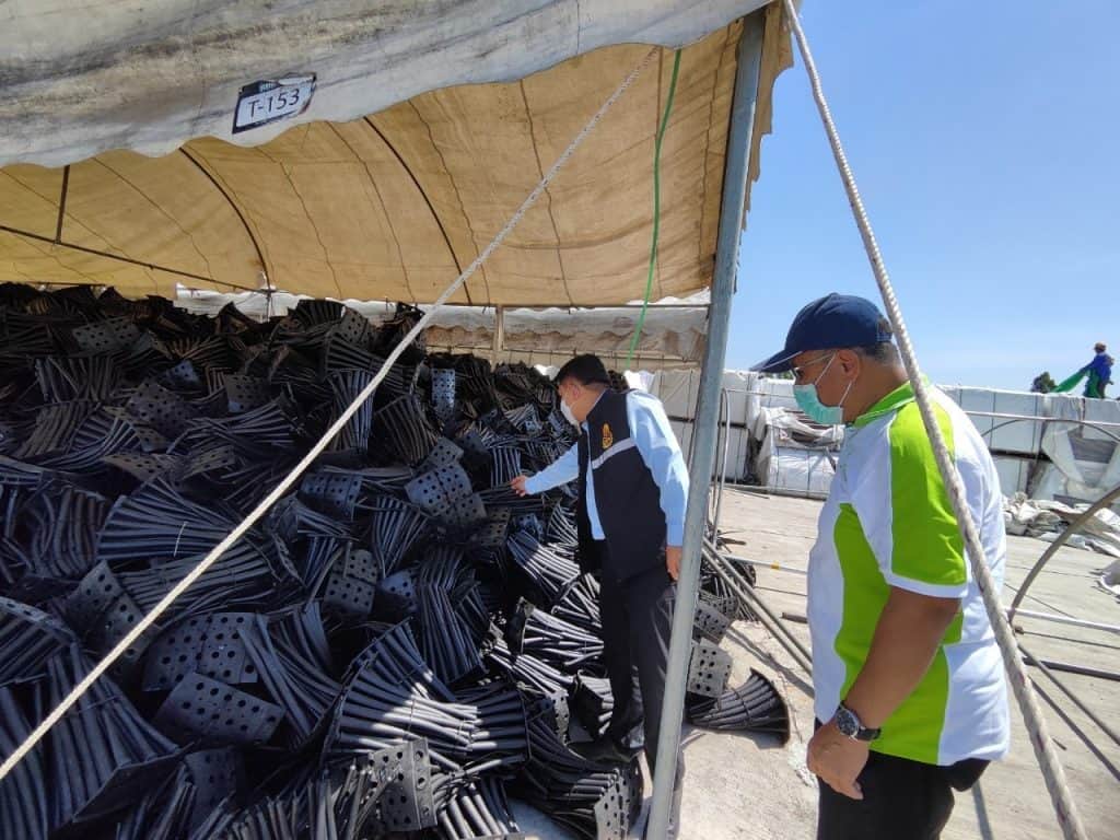 เบิกล่วงหน้า 1.4 พันล้าน แต่ไม่ติดตั้ง ป.ป.ช.สอบป่าโกงกางเทียม อบจ.ปากน้ำ เบิกล่วงหน้า 1.4 พันล้าน แต่ไม่ติดตั้ง ป.ป.ช.สอบป่าโกงกางเทียม อบจ.ปากน้ำ