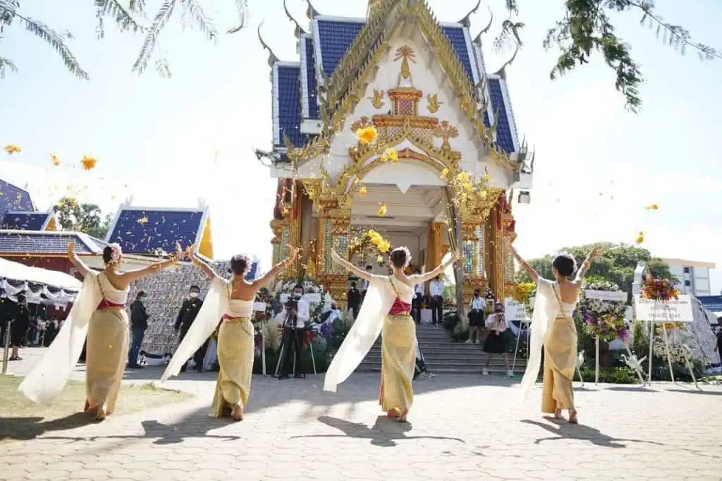 พระราชทานเพลิงศพอาจารย์ใหญ่ แพทย์ มช.ร่วมรำลึกครูผู้ไร้ลมหายใจ