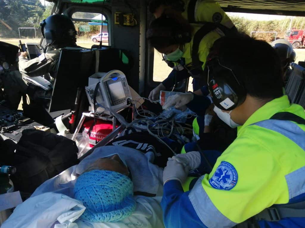 ผาเมือง ร่วมช่วยเหลือผู้ป่วย ผ่านพ้นภาวะวิกฤต ผาเมือง ร่วมช่วยเหลือผู้ป่วย ผ่านพ้นภาวะวิกฤต