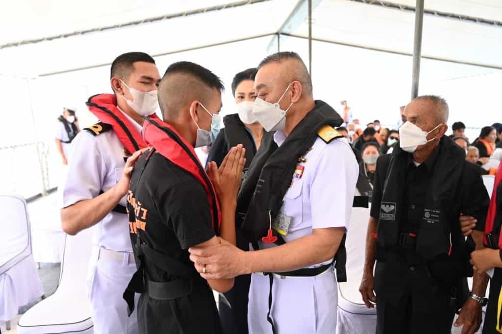 กองทัพเรือจัดพิธีลอยอังคารผู้เสียชีวิตจากเหตุการณ์เรือหลวงสุโขทัยอับปาง กองทัพเรือจัดพิธีลอยอังคารผู้เสียชีวิตจากเหตุการณ์เรือหลวงสุโขทัยอับปาง