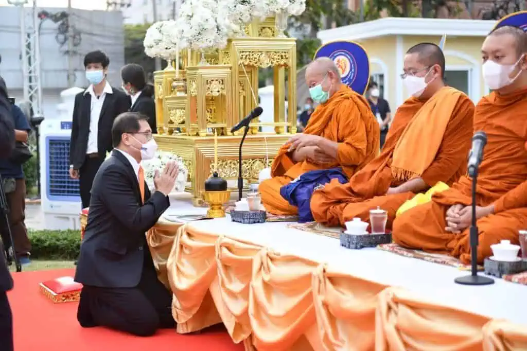 มูลนิธิอาสาเพื่อนพึ่ง(ภาฯ) ยามยาก สภากาชาดไทยจัดพิธีเจริญพระพุทธมนต์ ถวายเป็นพระกุศลในสมเด็จพระเจ้าลูกเธอเจ้าฟ้าพัชรกิติยาภา ฯ วันนี้ ณ ลานหน้าอาคารที่ทำการ มูลนิธิฯ