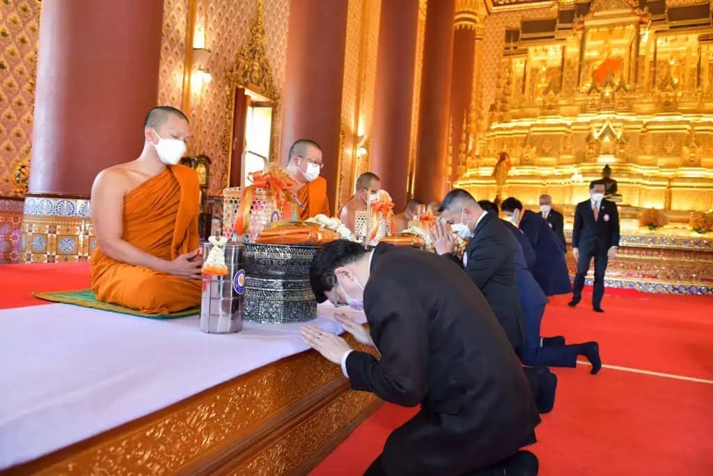 มูลนิธิอาสาเพื่อนพึ่ง(ภาฯ)ยามยาก สภากาชาดไทย จัดพิธีสวดถวายพระพรชัยมงคล