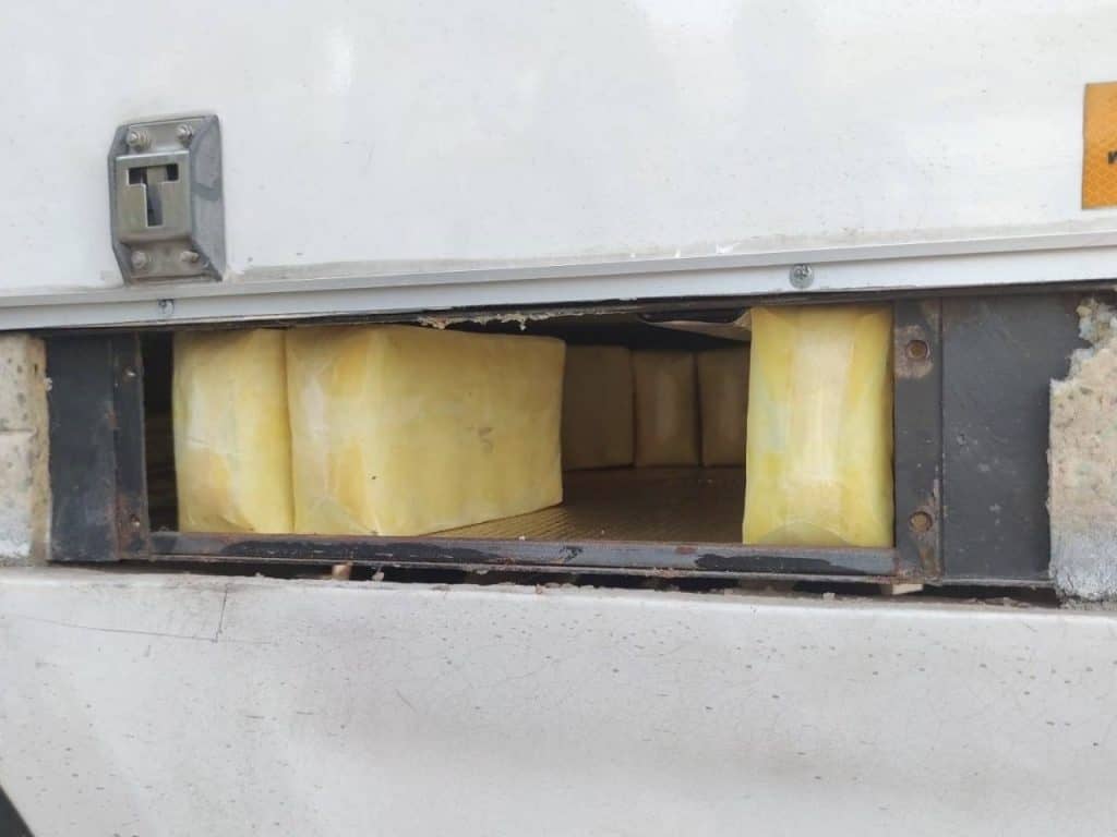 ตำรวจ ปส.รวบเครือข่ายค้ายาภาคเหนือ ดัดแปลงรถซุกยาเสพติด1.5ล้านเม็ด ตำรวจ ปส.รวบเครือข่ายค้ายาภาคเหนือ ดัดแปลงรถซุกยาเสพติด1.5ล้านเม็ด