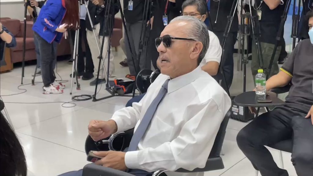 อัยการแถลงเตรียมแจ้งข้อหาฟอกเงิน ‘ตู้ห่าว’ ขอหมายจับผู้ต้องหาอีก 1 ชุดก่อนสิ้นปี อัยการแถลงเตรียมแจ้งข้อหาฟอกเงิน ‘ตู้ห่าว’ ขอหมายจับผู้ต้องหาอีก 1 ชุดก่อนสิ้นปี