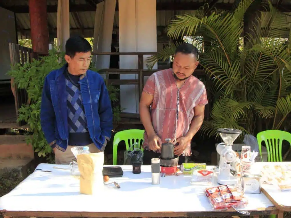 เกษตรเชียงใหม่ ปักหมุด อ.กัลยาณิวัฒนา "กาแฟรักษ์ป่า" สร้างรายได้อย่างยั่งยืน