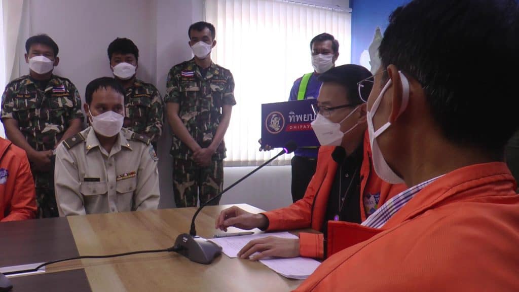 เลขา คปภ. มอบกรมธรรม์ ดูแลเจ้าหน้าที่อุทยานแห่งชาติแม่ปิง เลขา คปภ. มอบกรมธรรม์ ดูแลเจ้าหน้าที่อุทยานแห่งชาติแม่ปิง