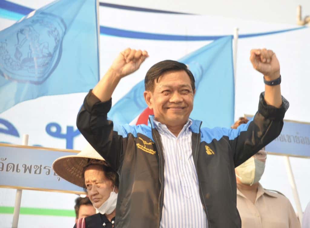 "อลงกรณ์" เปิดตัวผู้สมัคร ส.ส.ของจังหวัดเพชรบุรี ขอโอกาสให้อดีต ส.ส.กลับมารับใช้ "อลงกรณ์" เปิดตัวผู้สมัคร ส.ส.ของจังหวัดเพชรบุรี ขอโอกาสให้อดีต ส.ส.กลับมารับใช้