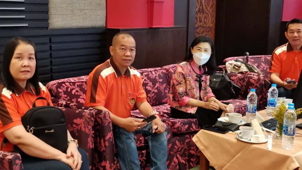 จ่ายสด 1 ล้าน ประมูลป้ายทะเบียนสวย งท 9999 เชียงใหม่ จ่ายสด 1 ล้าน ประมูลป้ายทะเบียนสวย งท 9999 เชียงใหม่