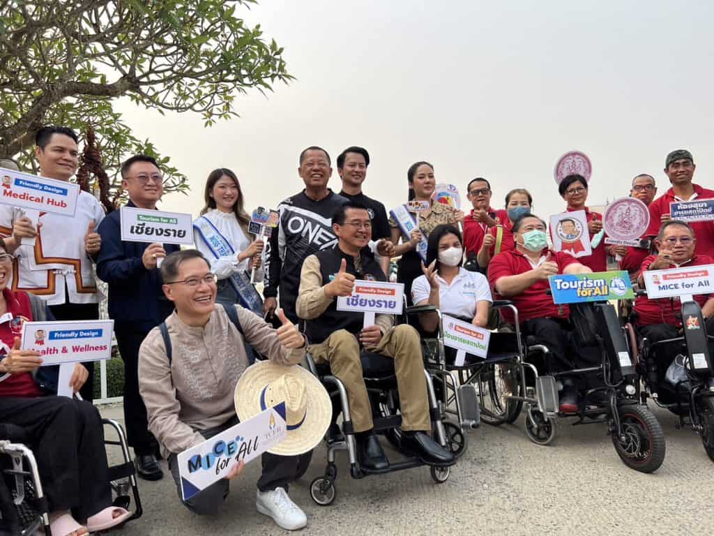 "วีระศักดิ์-กฤษณะ" นำทีมทูตอารยสถาปัตย์ เยือนเชียงราย "วีระศักดิ์-กฤษณะ" นำทีมทูตอารยสถาปัตย์ เยือนเชียงราย