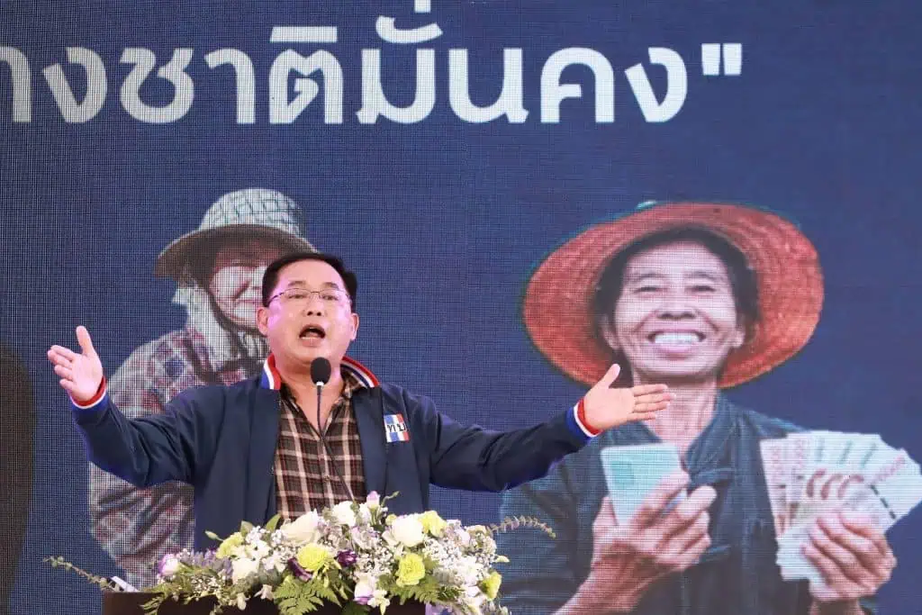 “อนุชา”เดินหน้าโครงการ “โคล้านครอบครัว” ย้ำ โคเนื้อโตต่อเนื่อง