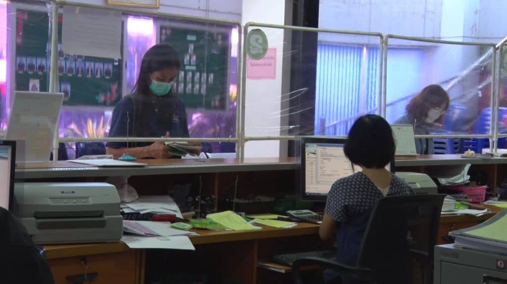 สหกรณ์การเกษตรสันป่าตอง เผย กองปราบแจ้งข้อหาอดีตพนักงานธนาคารยักยอกเงิน 70 ล้าน สหกรณ์การเกษตรสันป่าตอง เผย กองปราบแจ้งข้อหาอดีตพนักงานธนาคารยักยอกเงิน 70 ล้าน