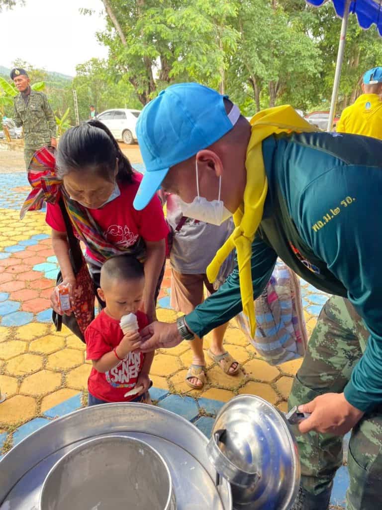 ผาเมือง ร่วมส่วนราชการจัดโครงการอำเภอยิ้มเคลื่อนที่ อ.เวียงแหง จ.เชียงใหม่ ผาเมือง ร่วมส่วนราชการจัดโครงการอำเภอยิ้มเคลื่อนที่ อ.เวียงแหง จ.เชียงใหม่