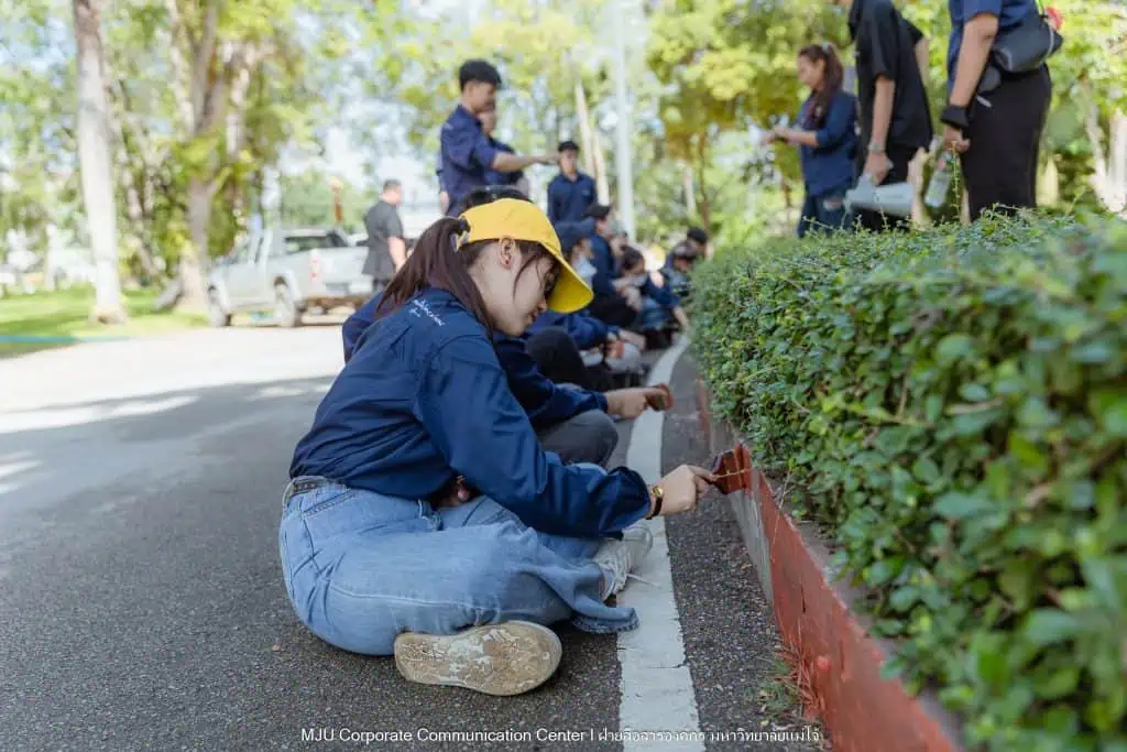 ม.แม่โจ้ ปลูกจิตสำนึกน้องใหม่ สร้างจิตอาสาพัฒนาชุมชน