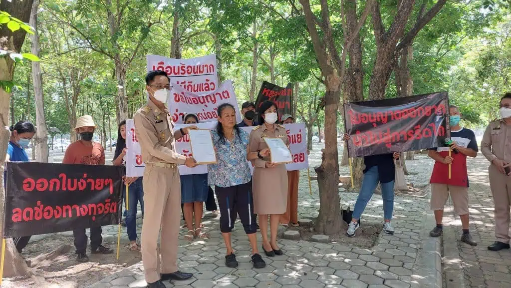 แฉส่วย"โอเกะ" เจ้าของร้านร้องผู้ว่าฯเชียงใหม่ อ้าง จนท.ขู่ถ้าไม่จ่ายจะสั่งปิดร้าน