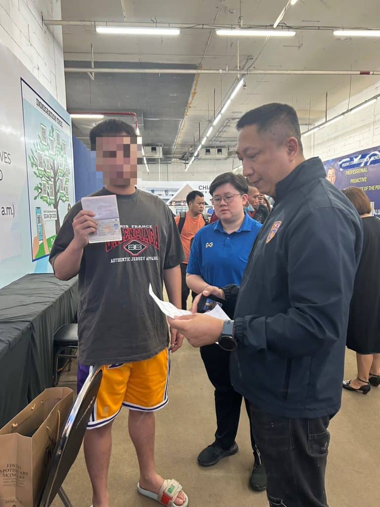 ตม.เชียงใหม่ รวบผู้ต้องหาชาวจีน หนีหมายจับพัทยา ตม.เชียงใหม่ รวบผู้ต้องหาชาวจีน หนีหมายจับพัทยา