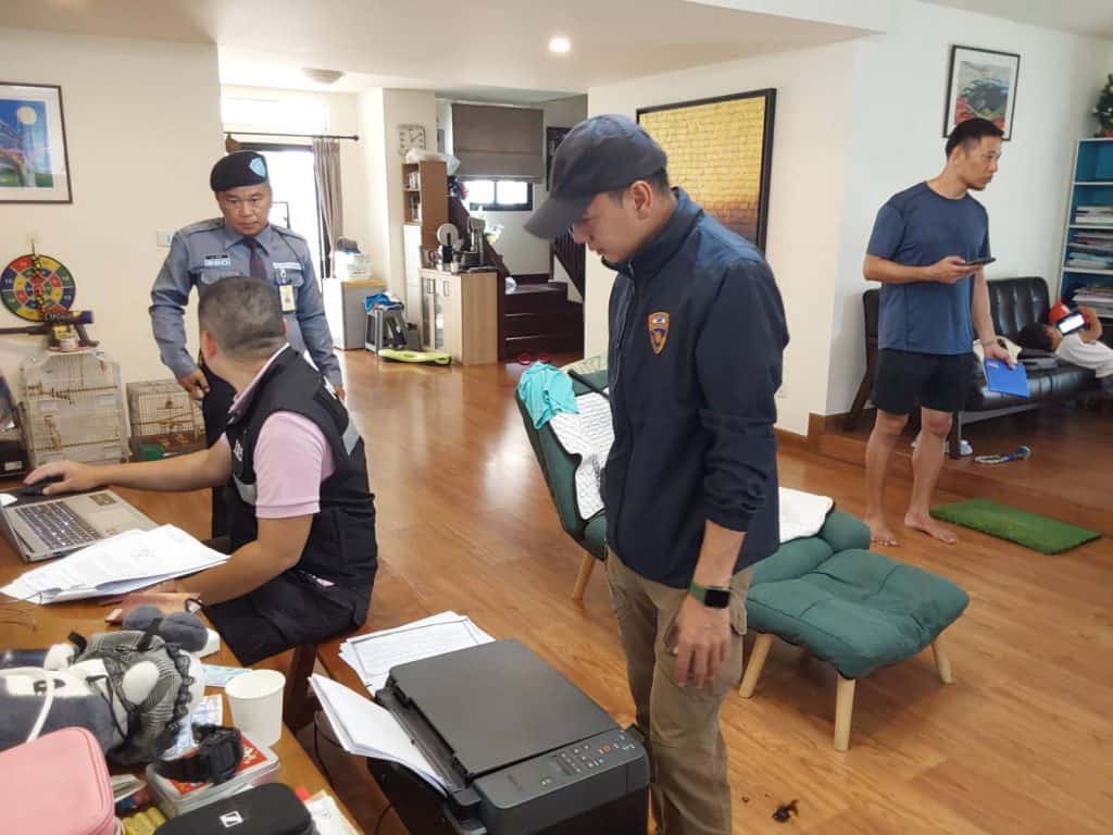 สืบตม.5 ตรวจสอบต่างด้าวอยู่ไทยชั่วคราว สืบตม.5 ตรวจสอบต่างด้าวอยู่ไทยชั่วคราว