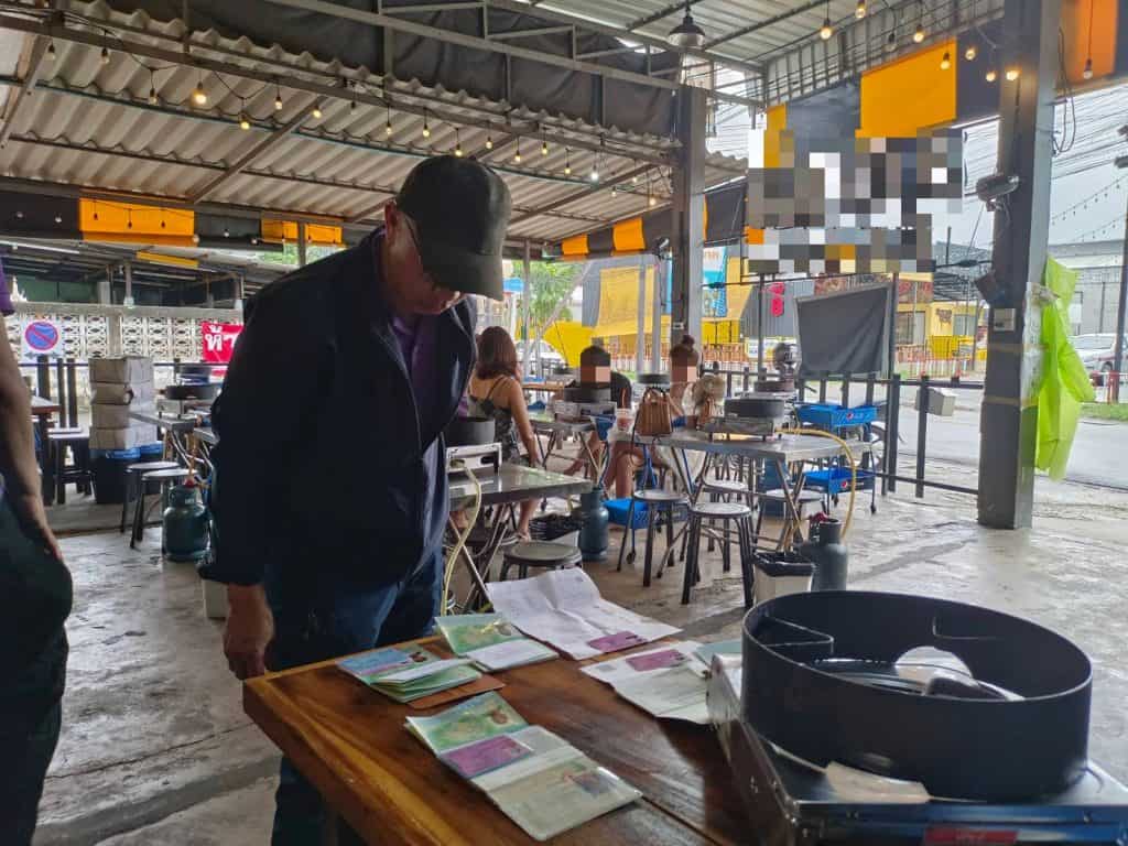 ตม.เชียงใหม่จับ-ปรับเจ้าบ้านรับต่างด้าวเข้าพักไม่แจ้งใน 24 ชม. ตม.เชียงใหม่จับ-ปรับเจ้าบ้านรับต่างด้าวเข้าพักไม่แจ้งใน 24 ชม.