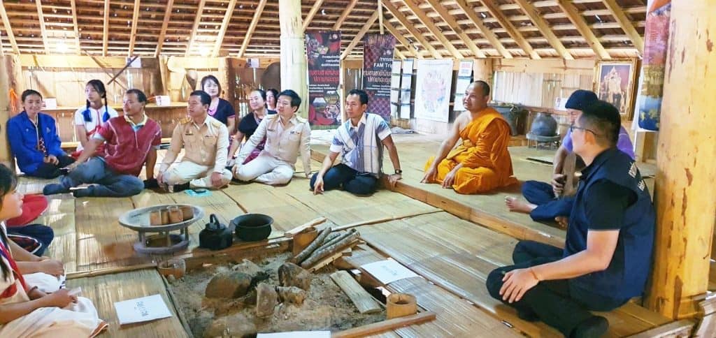 เยาวชนพลเมือง"แดนป่าสน" ฟื้นภูมิปัญญาอัตลักษณ์ท้องถิ่น เยาวชนพลเมือง"แดนป่าสน" ฟื้นภูมิปัญญาอัตลักษณ์ท้องถิ่น