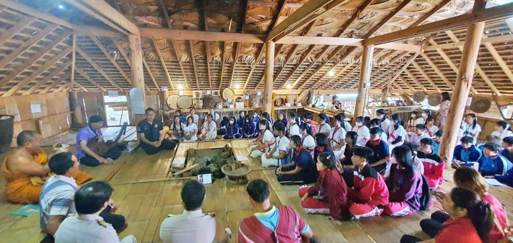 เยาวชนพลเมือง"แดนป่าสน" ฟื้นภูมิปัญญาอัตลักษณ์ท้องถิ่น เยาวชนพลเมือง"แดนป่าสน" ฟื้นภูมิปัญญาอัตลักษณ์ท้องถิ่น