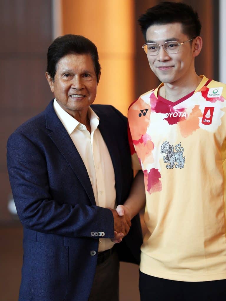 "วิว" ขอบคุณ "สิงห์" เบื้องหลังความสำเร็จแชมป์ชายเดี่ยว แบดมินตันโลก 2023 "วิว" ขอบคุณ "สิงห์" เบื้องหลังความสำเร็จแชมป์ชายเดี่ยว แบดมินตันโลก 2023