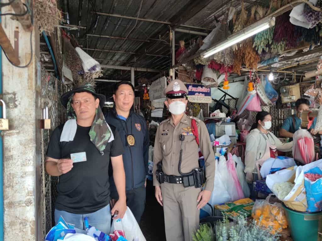 ตม.เชียงใหม่ตรวจสอบแรงงานต่างด้าว หวั่นทำผิดกฎหมาย ตม.เชียงใหม่ตรวจสอบแรงงานต่างด้าว หวั่นทำผิดกฎหมาย